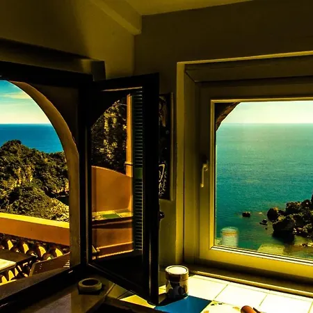 Bed and Breakfast La Bergerie Ταορμίνα